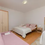 Vikendica House Hidden Beauty *