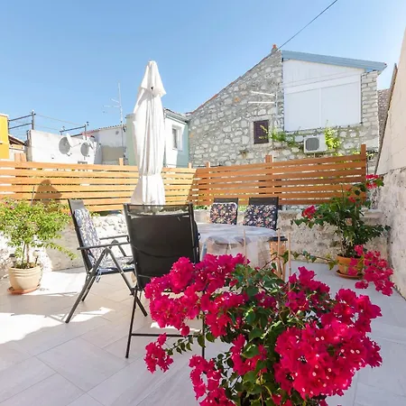 House Hidden Beauty *