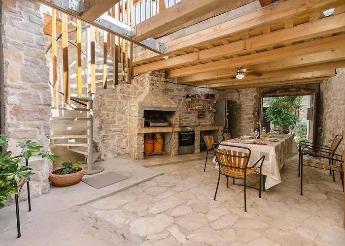 House Hidden Beauty Tribalj