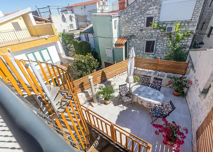 House Hidden Beauty Tribalj