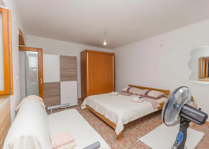 House Hidden Beauty *