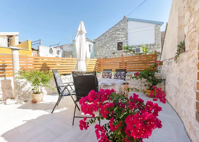 House Hidden Beauty *